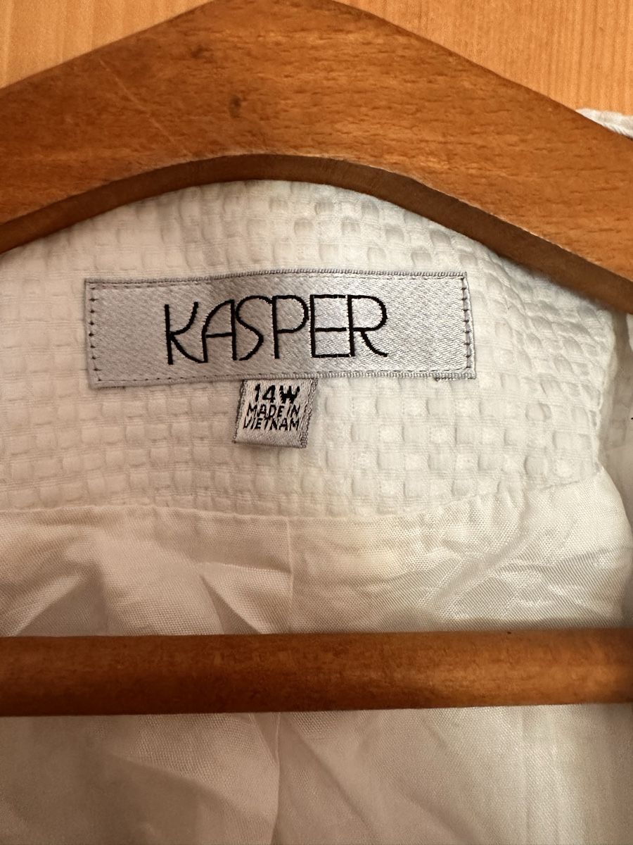 Giacche: Veste de costume Kasper, taille S – Usato da Vésenaz venduto da Silouane 2