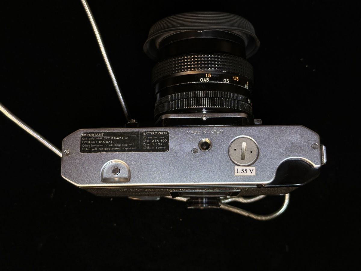 Konica Fotocamera: Konica Autoreflex T3 mit Konica Hexanon AR 50mm F/1.4 – Usato da Wädenswil venduto da HobbyZimmer 6