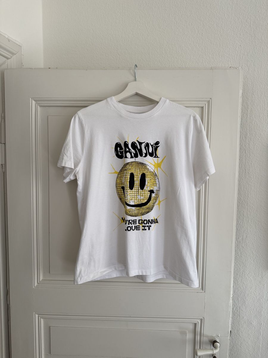 Ganni T-shirt: Ganni Tshirt L  – Usato da Basel venduto da schokoladenseitebs 1