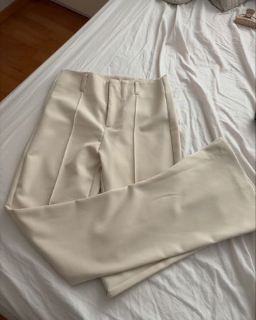 Stoffhose Damen hellbeige weiter Schnitt guter Zustand