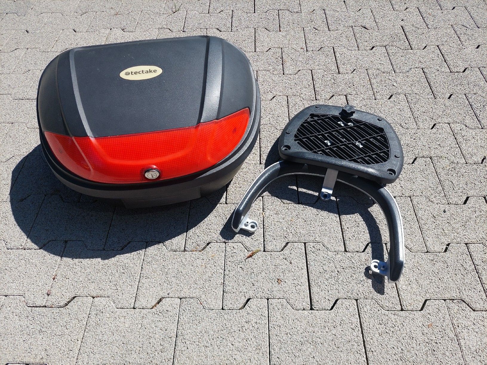 TecTake Topcase: Topcase für z.B. Yadea – Usato da Bernhardzell venduto da tokehsv