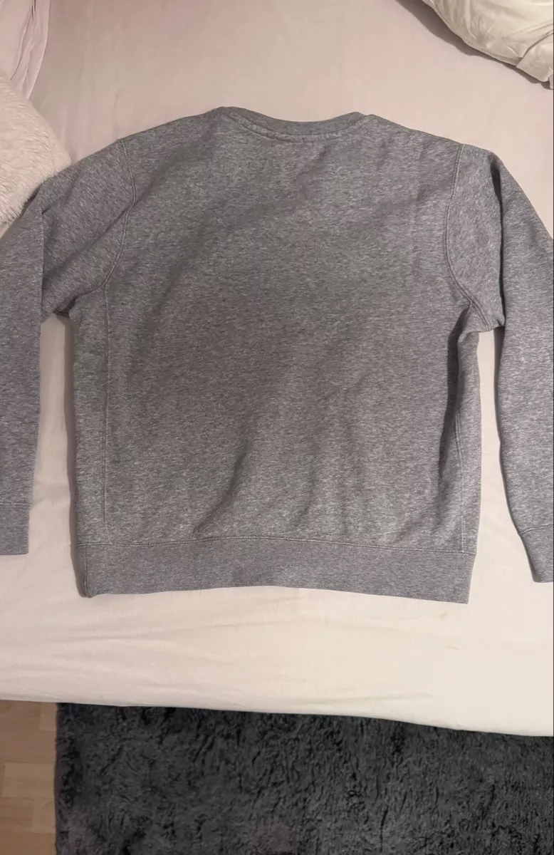 Nike Pullover & Sweatshirts: Nike Pulli – Gebraucht aus Bad Ragaz von samira.b05 2