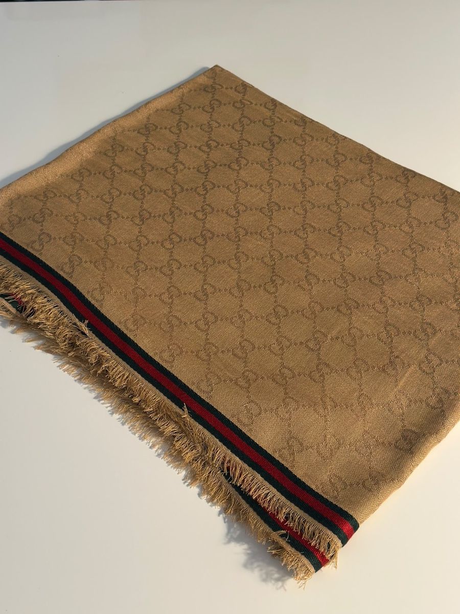 Gucci Foulards, Tücher & Schals: Écharpe Gucci  – Gebraucht aus Denges von tin_2fxr 1