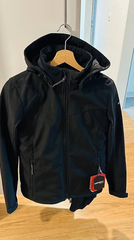 Icepeak Jacken: schwarze Softshelljacke, wind- & wasserabweisend – Neu und originalverpackt aus Unterägeri von dom_5l9p 2