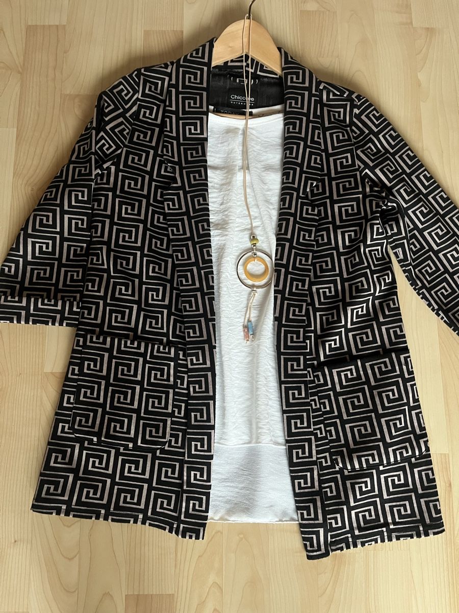 Giacche: Blazer Gr. S mit Muster + Top mit Spitze, S – Nuovo (secondo la descrizione) da Grellingen venduto da nadu17