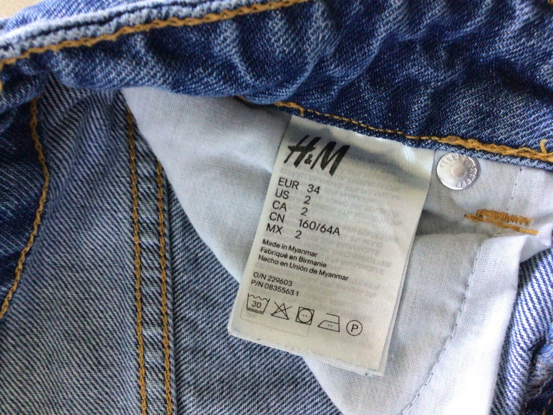 H&M Jeans: Denim Jeans Shorts, Grösse 34 – Usato da Frauenfeld venduto da Stehojen 4