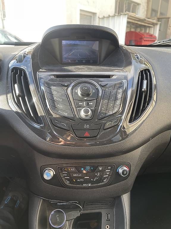 Veicoli commerciali: Ford Tourneo Custom – Usato da Altstätten SG venduto da lau_8yhc 3
