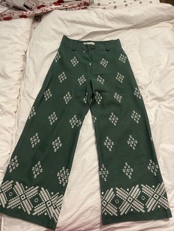 Zara Hose grün