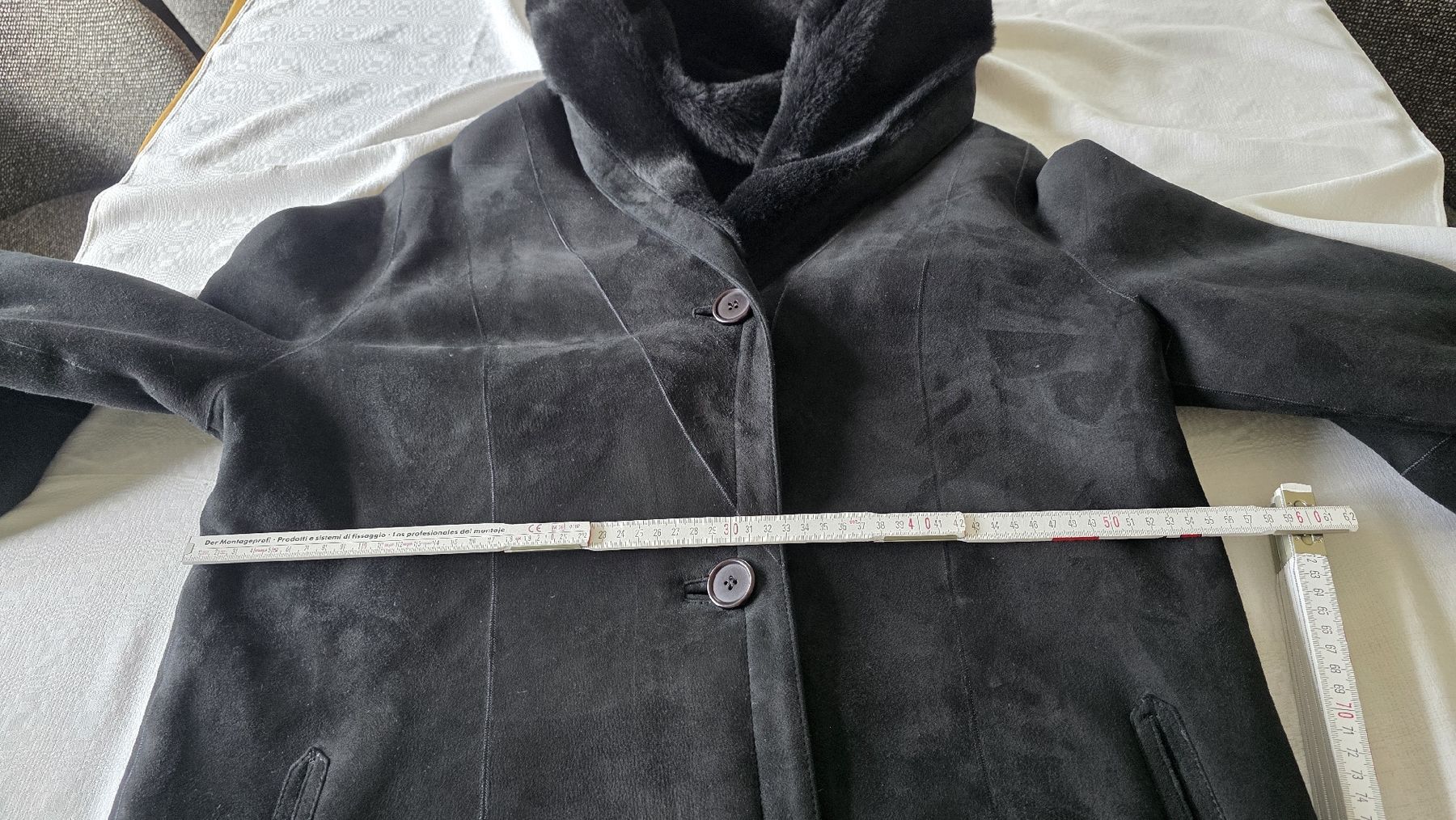 Cappotti: Superwarmer Lammfell-Mantel von "ARMA" Gr. 40 – Usato da Schneisingen venduto da backstore24 7