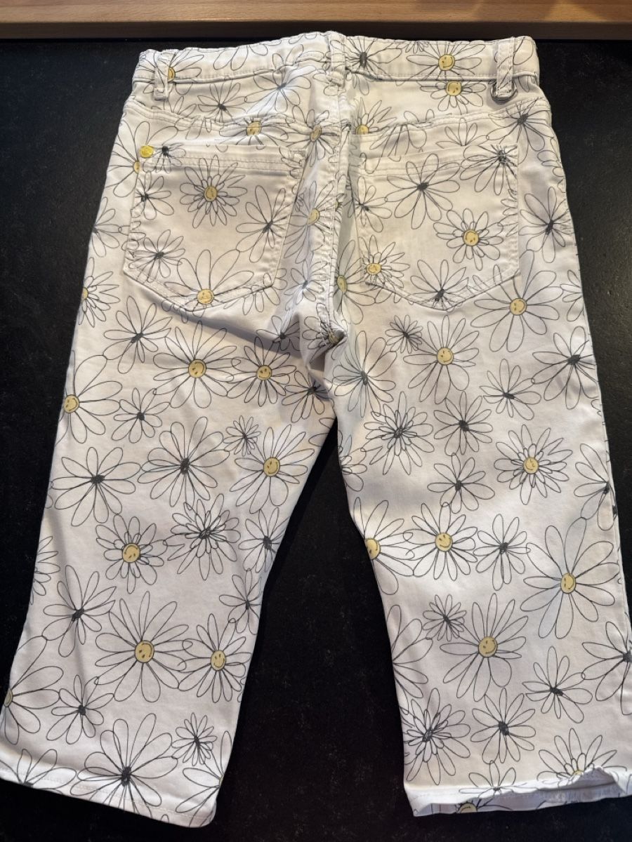 Pantaloni: kurze Jeans, Gr. 134 – Usato da Grabs venduto da Shelly_87 1