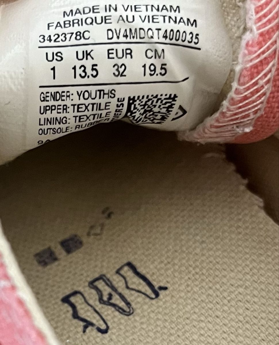 Scarpe per ragazze: Converse All Star Chucks Gr. 32 – Usato da Kradolf venduto da AlexiaEugster 6