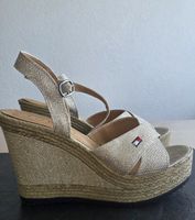 TOMMY HILFIGER  Keilsandalette