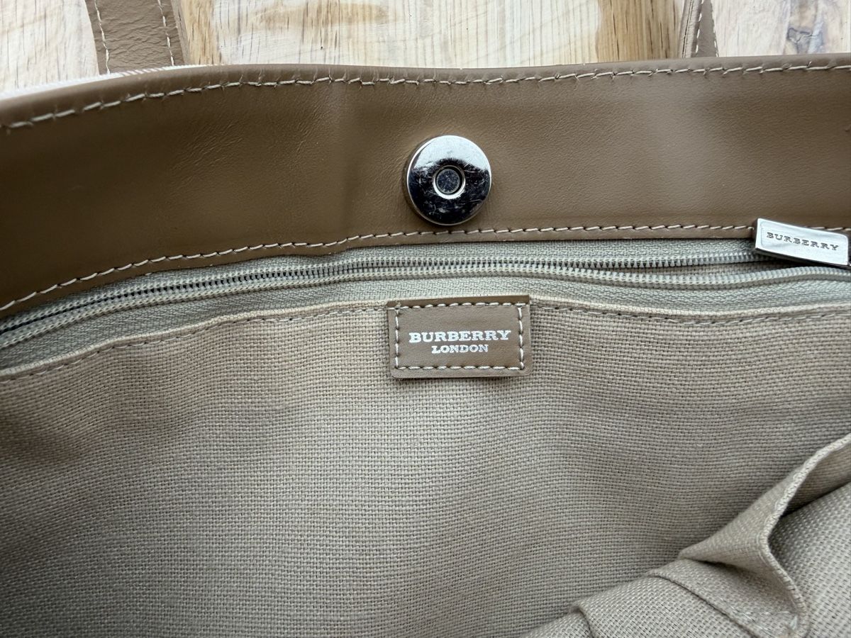 Burberry Borse da donna: Burberry Tasche – Usato da Rupperswil venduto da Maddl85 3