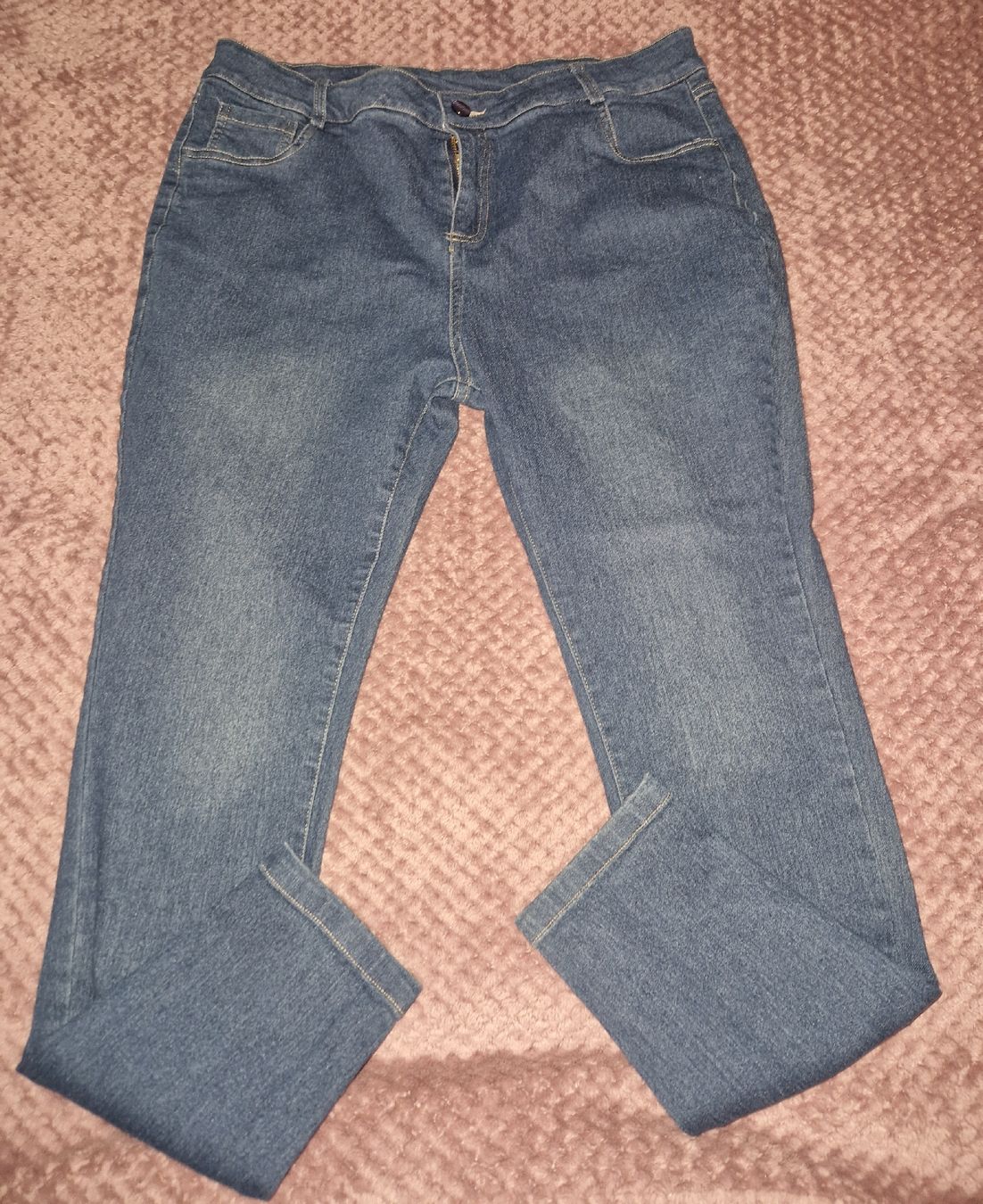 Jeans: Damen Jeans Gr. XL – Usato da Utzenstorf venduto da Ernie_und_Bert