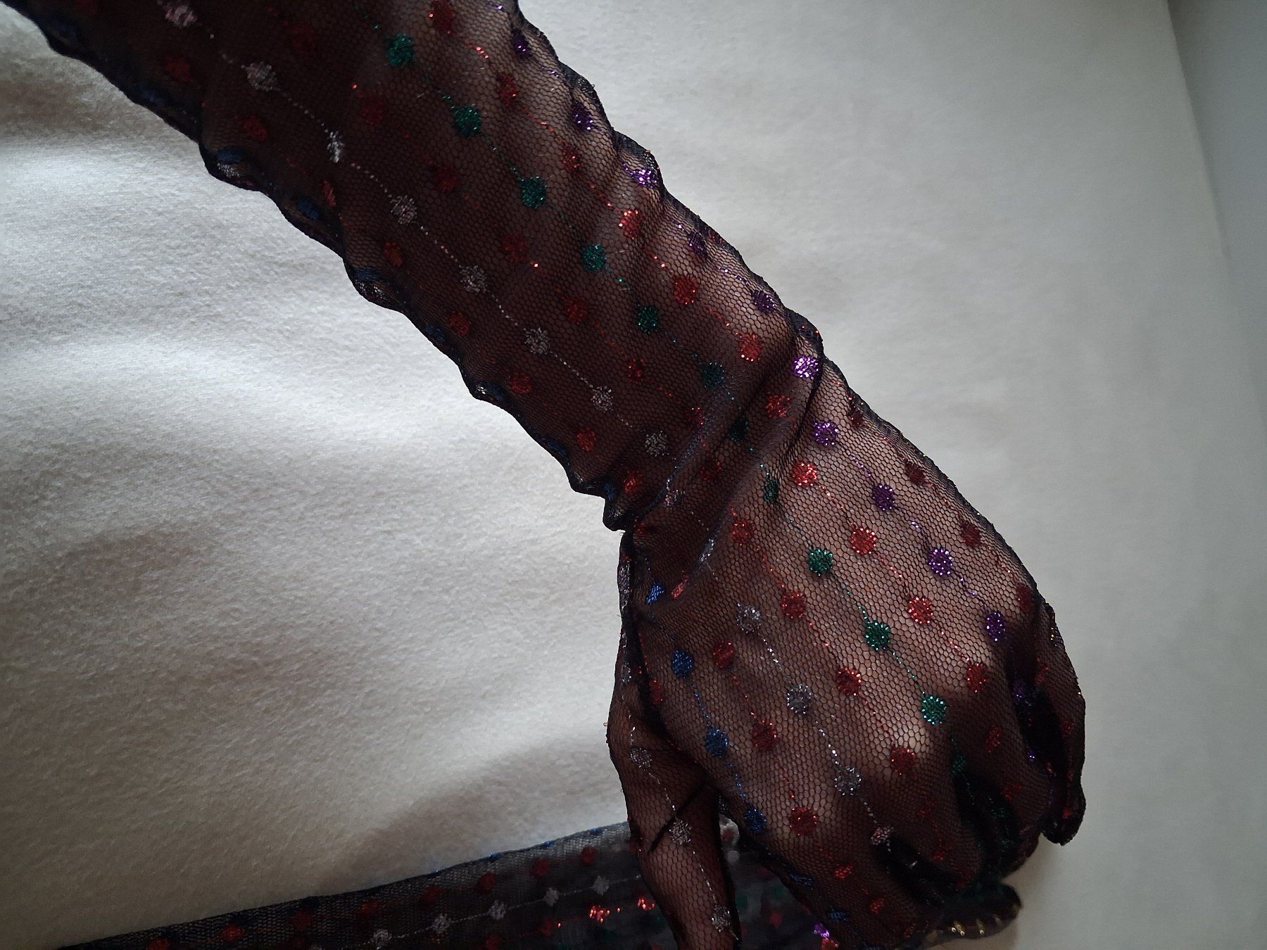 Guanti & manicotti: Elegante Netz-Handschuhe mit Pünktchen-Muster & Glitzer – Nuovo (secondo la descrizione) da Wald ZH venduto da e8e 2