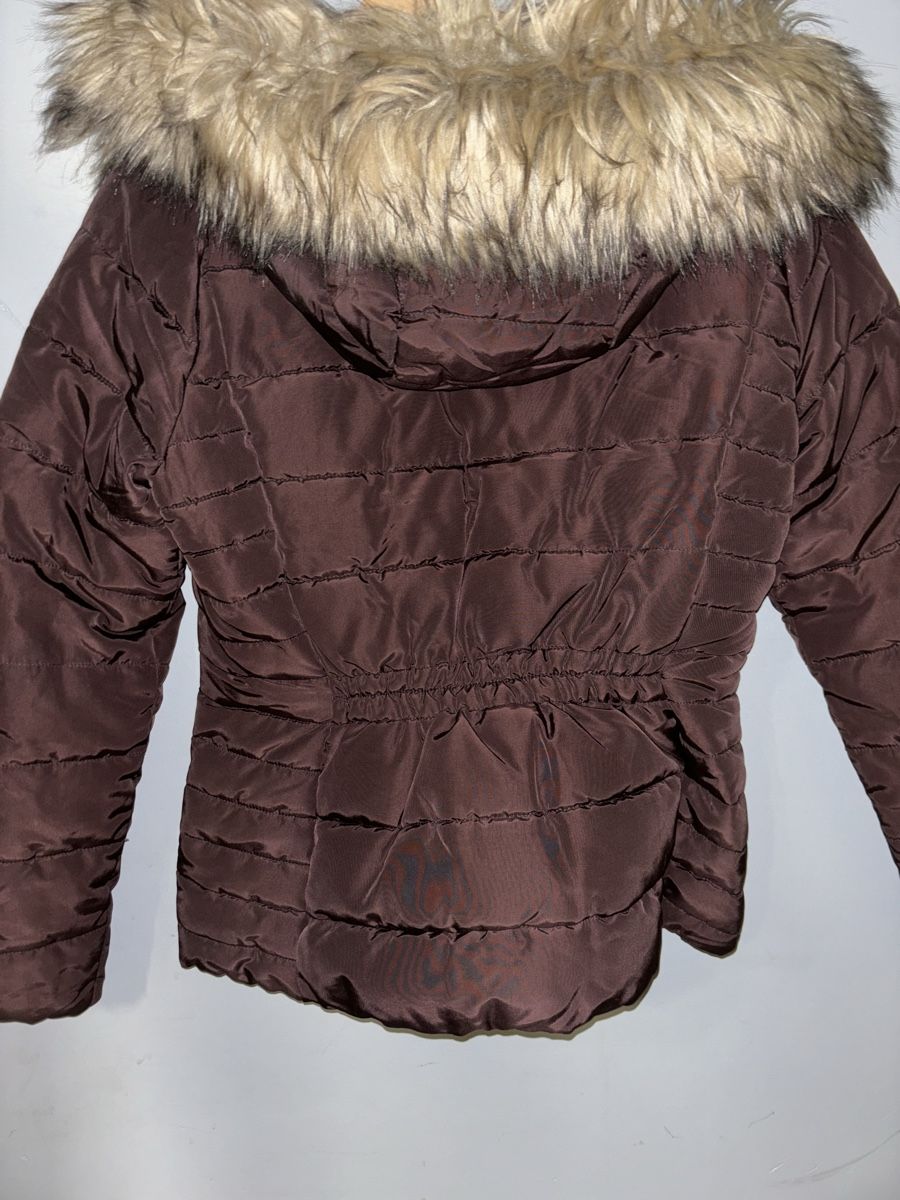 H&M Giacche: Warme Winterjacke mit Pelzkragen Gr. 38 – Nuovo (secondo la descrizione) da St. Gallen venduto da Katha95 1