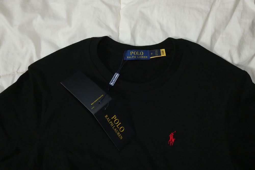 Ralph Lauren T-shirts: NEUES Ralph Lauren Polo T Shirt Schwarz! NEU – Neuf avec emballage d'origine à Oberdorf SO par climaxxx 1