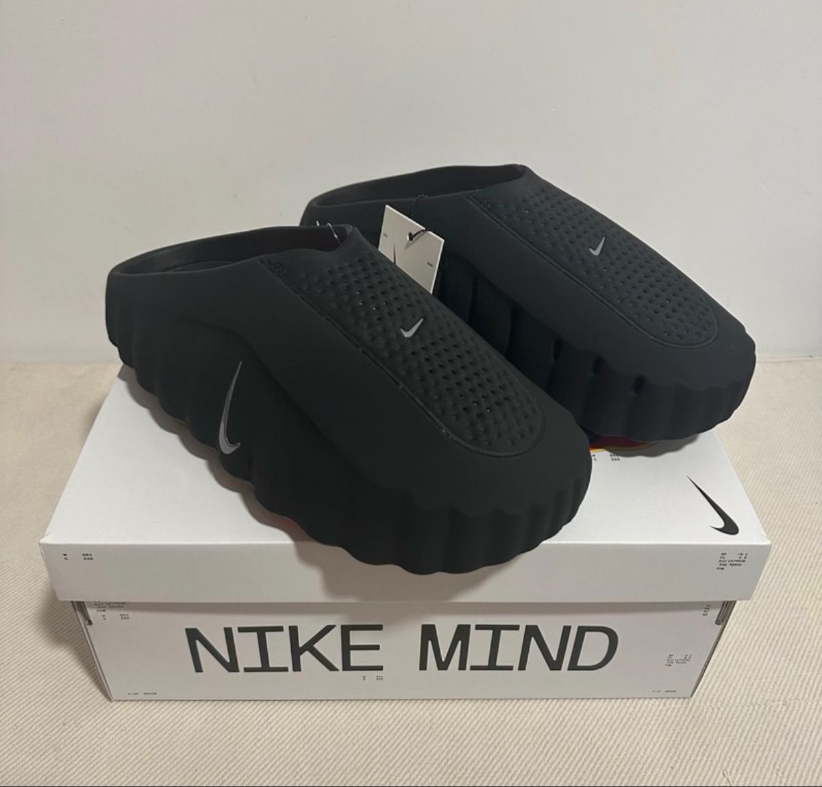 Nike Chaussures hommes: Nike Mind 001 Black  – Neuf avec emballage d'origine à Yverdon-les-Bains par ioustock