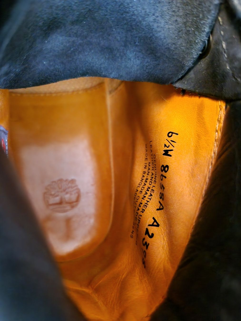 Timberland Scarpe da donna: Timberland Boots schwarz Gr. 37,5 – Usato da Frauenkappelen venduto da sarahgygax_ 4