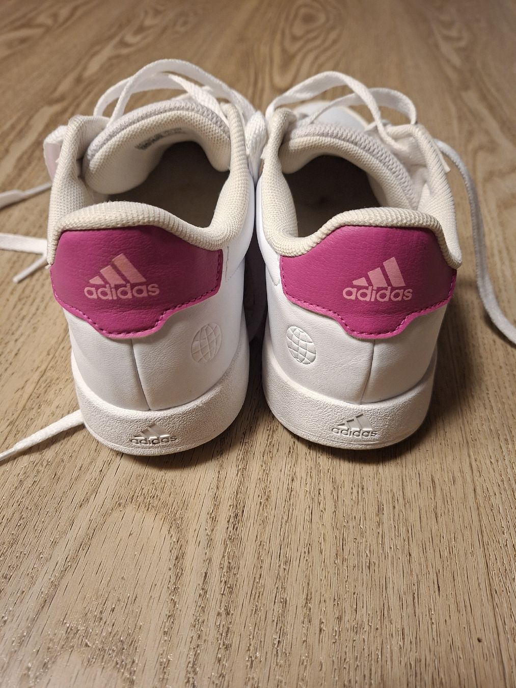 Adidas Damenschuhe: basket adidas taille 38 – Gebraucht aus Chavannes-de-Bogis von senator635 1