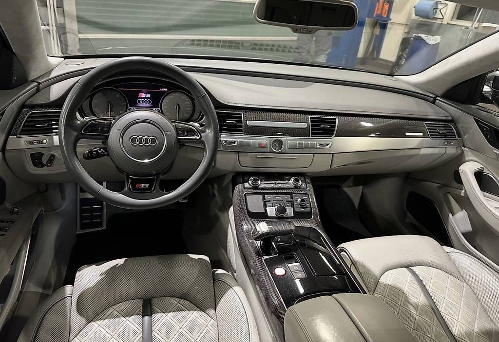 Audi Autos: Top S8 – Gebraucht aus Abtwil SG von Lenti 3