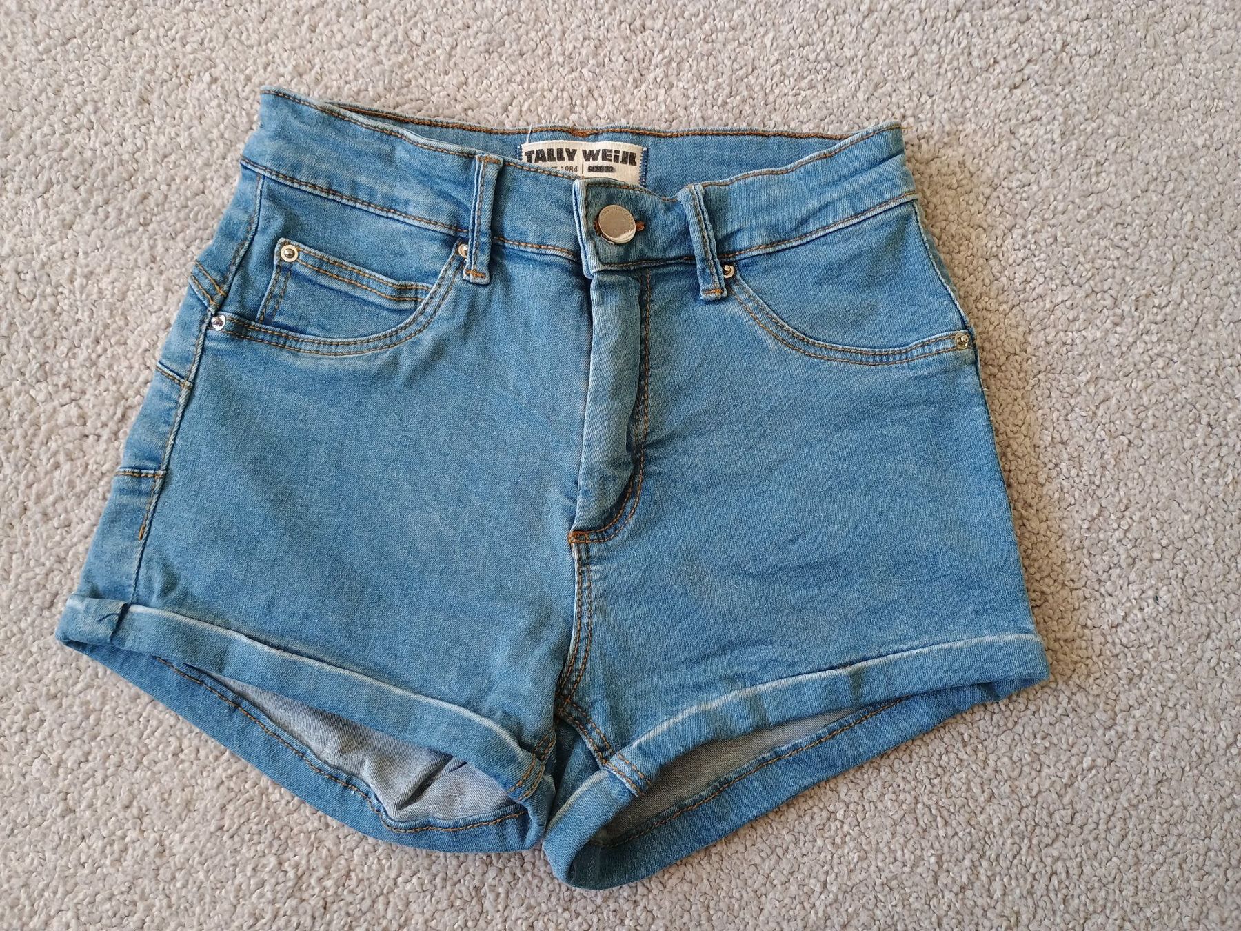 Tally Weijl Jeans: Jeans Shorts Grösse 32 XS – Usato da Mörel venduto da tasie