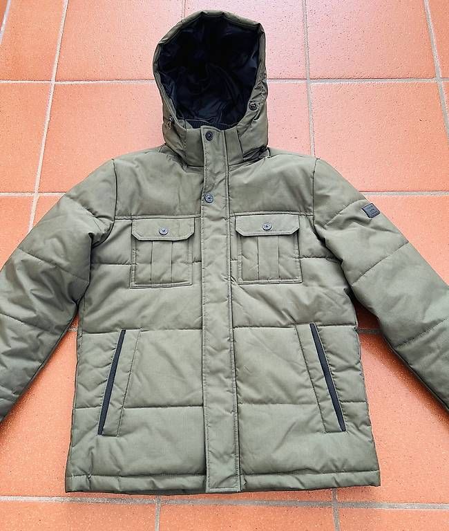 Giacche: Bellissima giacca Jack & Jones – Usato da Gentilino venduto da cmz144