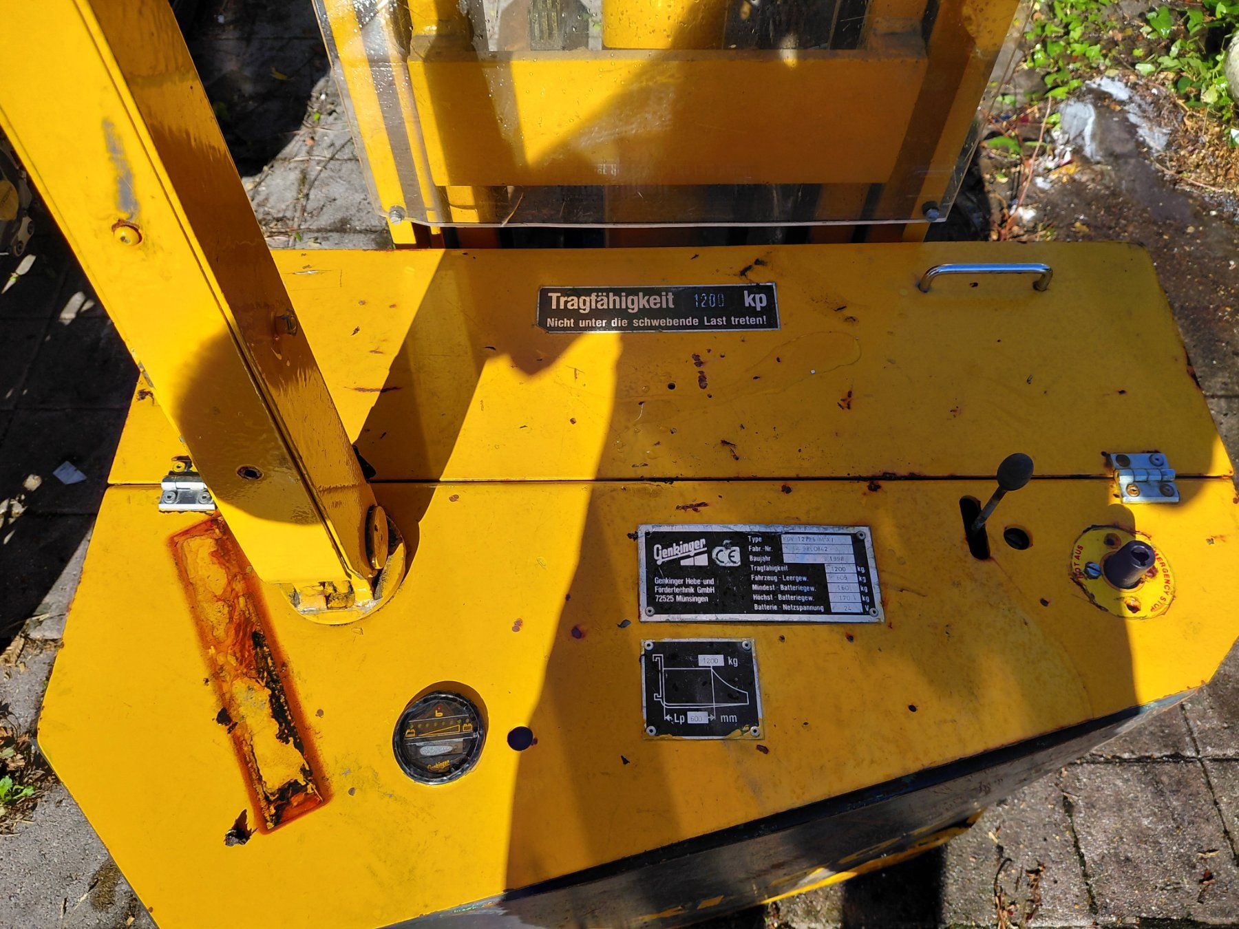 Ameise Carrelli elevatori e a forche: Stapler defekt – Difettoso da Gossau SG venduto da Zelte