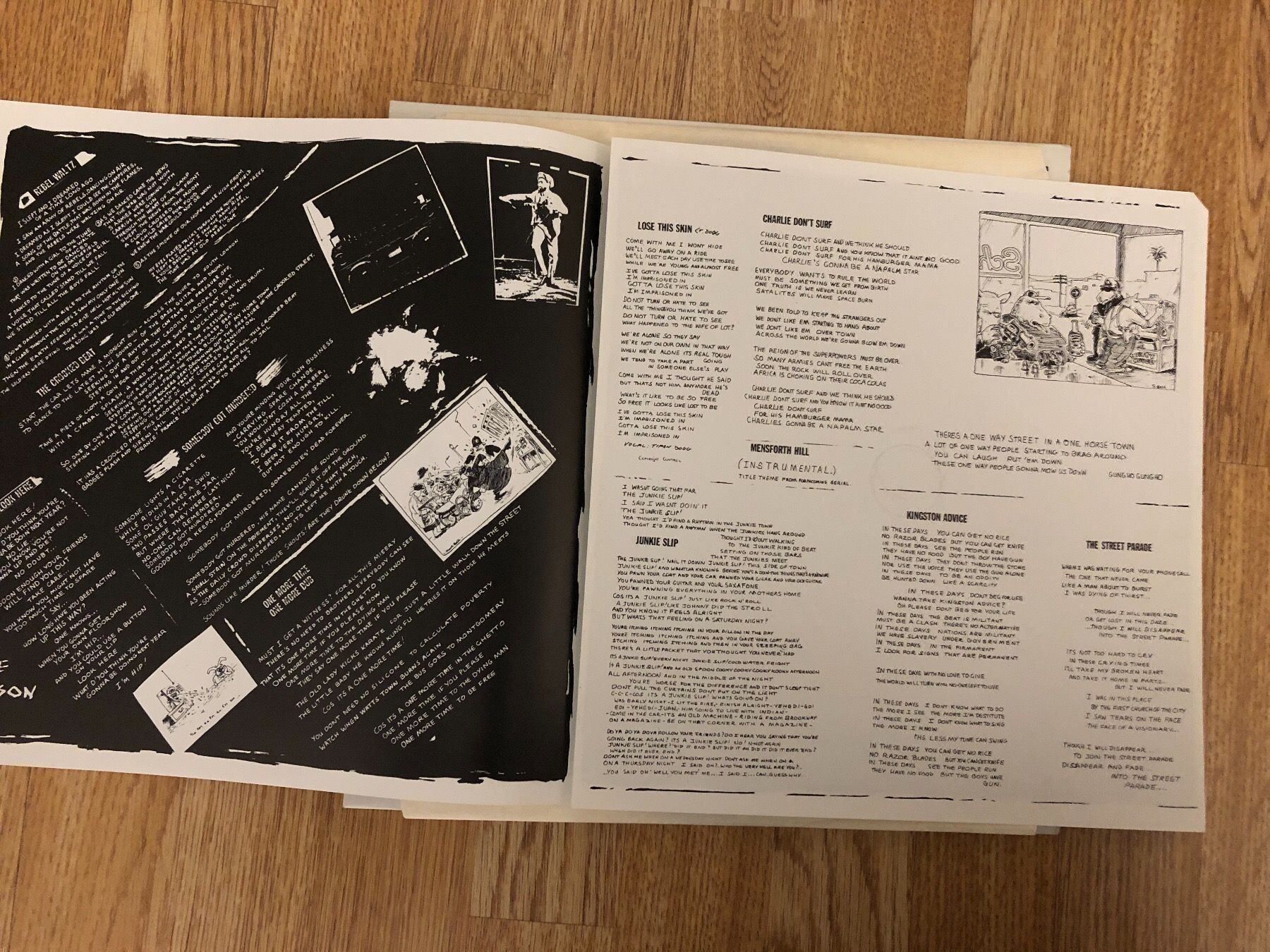 Dischi in vinile: The Clash - Sandinista UK 3xLP – Usato da Schübelbach venduto da Klabauterli 3