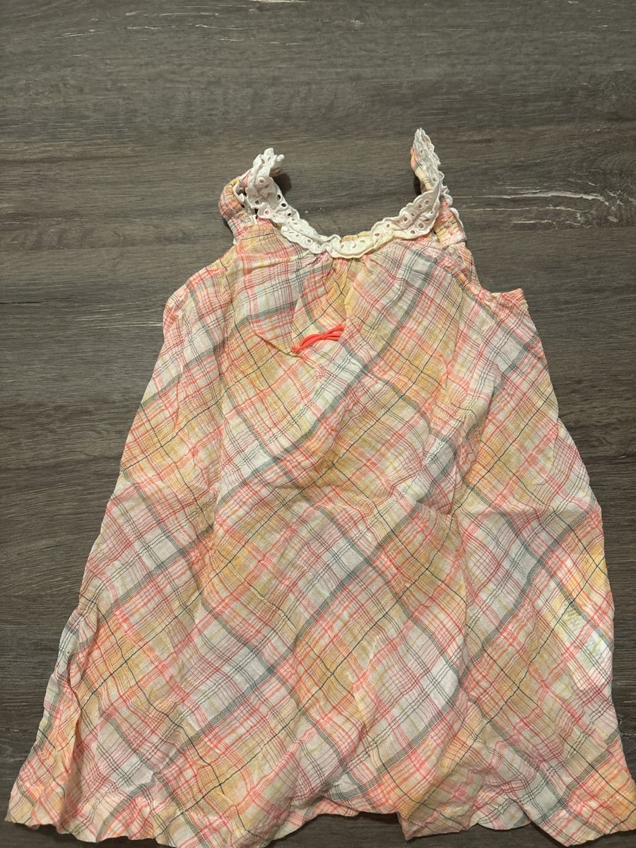 Zara Lotti & Set di vestiti: Sommer Set für Mädchen: Träger Top & Pullover, Grösse 104 – Usato da Steinmaur venduto da VollService 2