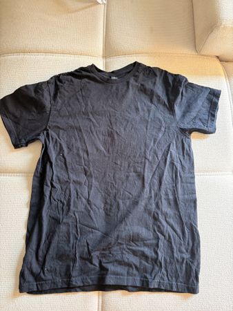 T-Shirt schwarz Grösse M leicht getragen