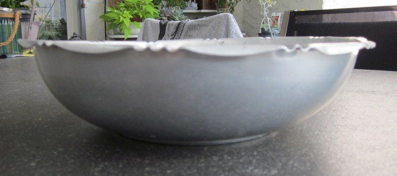 Schalen: Alte Aluminium Schale mit Bildnis einer Dame – Gebraucht aus Bischofszell von raika 4