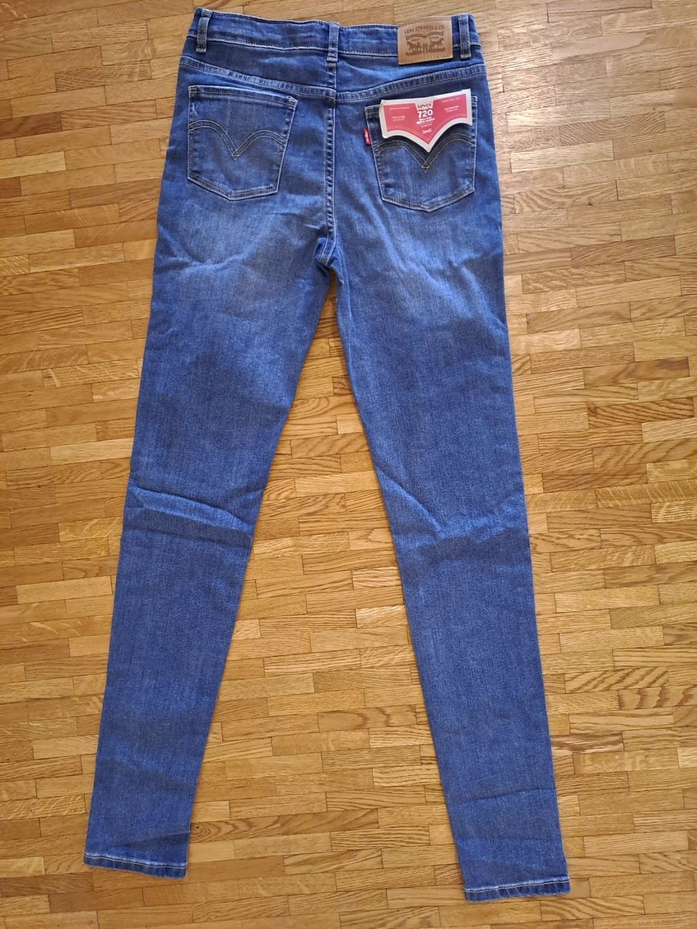 Levi's Hosen: Levis 720 High Rise Super Skinny 16 ans – Neu und originalverpackt aus Meyrin von dijin 3