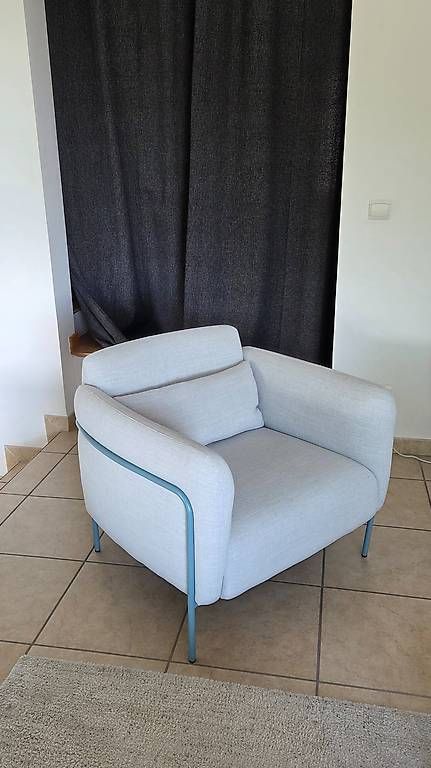 La Redoute Poltrone: Fauteuil tissu gris perle et structure métal – Usato da Genève venduto da cel_9ypg 1