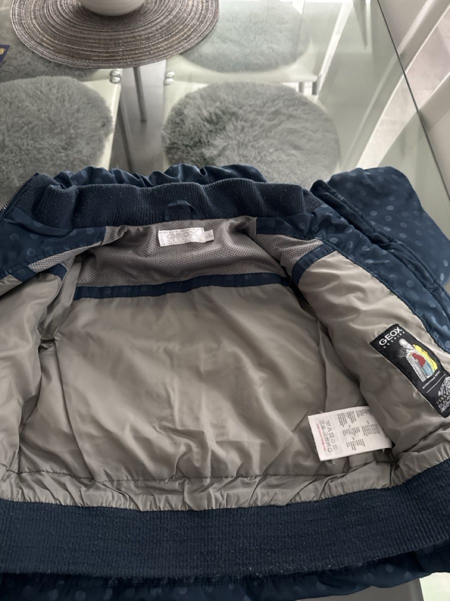Geox Vestes: Geox Veste gr. 3J – D'occasion à Mezzovico par PetraL0102 1