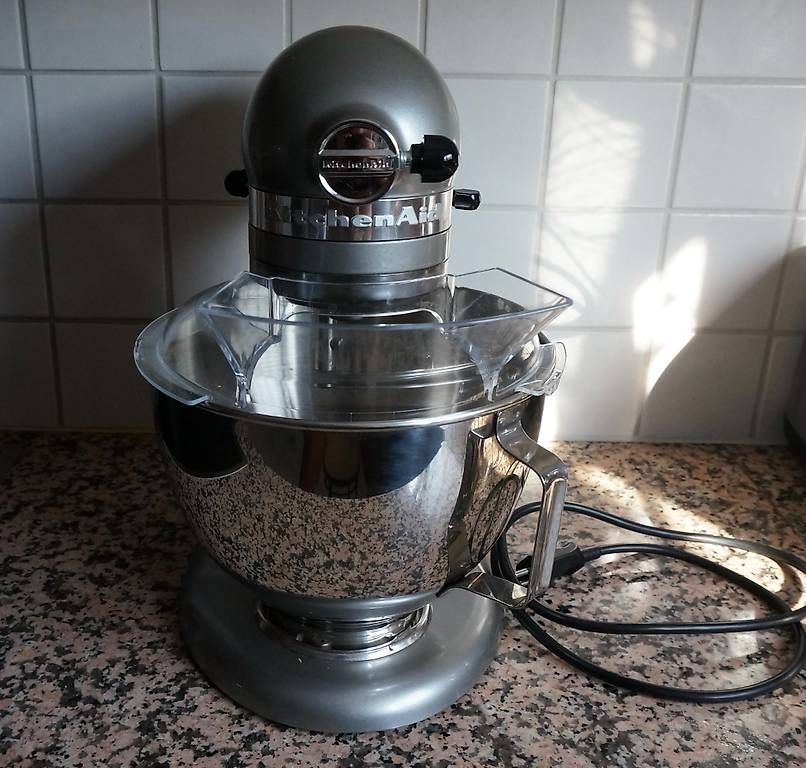 Kitchenaid Elettrodomestici da cucina: KitchenAid Classic Küchenmaschine Contour Silber TOP – Usato da Spreitenbach venduto da Salesmanship 1