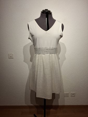 Kleid von Lesara, Grösse XL
