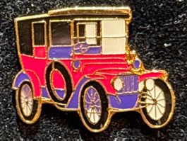 Oldtimer Auto Pin /Vintage Top Zustand rot/lila eher selten!