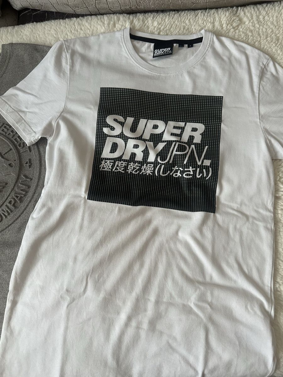 Superdry T-shirt: Superdry T-Shirt 3 stk – Usato da Frümsen venduto da Swissline90 5