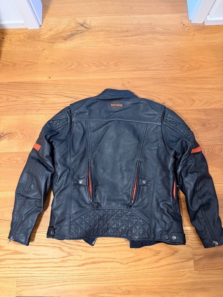 Harley-Davidson Jacken: Harley-Davidson 98000-20EM Vanocker Triple Vent Lederjacke – Gebraucht aus Koppigen von kaiseralain 1