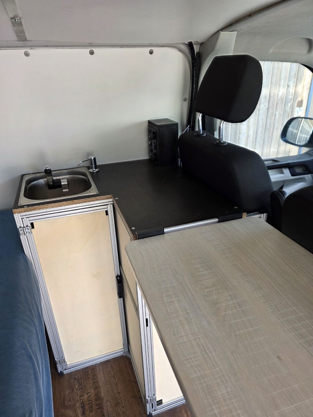 VW Veicoli da campeggio: VW T6 Camper Langer Radstand – Usato da Andhausen venduto da KG_14 4
