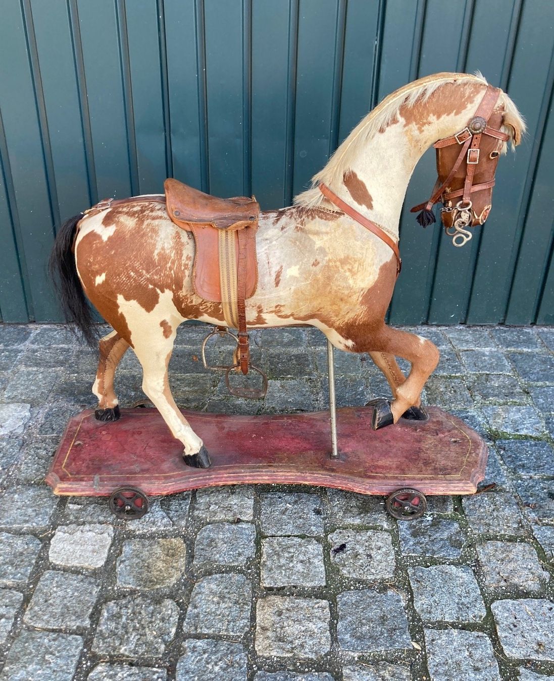 Giocattoli: Antikes Holzpferd / Rössli – Usato da Rumlikon venduto da Ambiente_Brocante 2