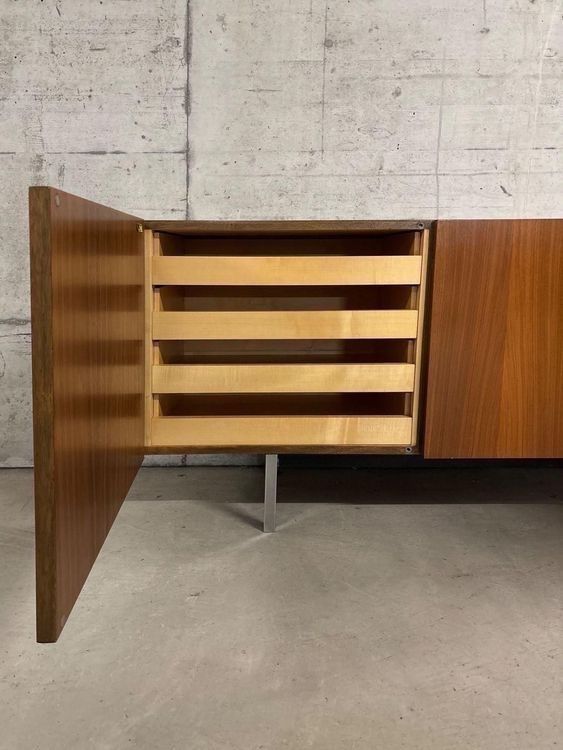 Credenze: klassisches sideboard . länge ca 2.60m – Usato da Basel venduto da Rmo4000 4