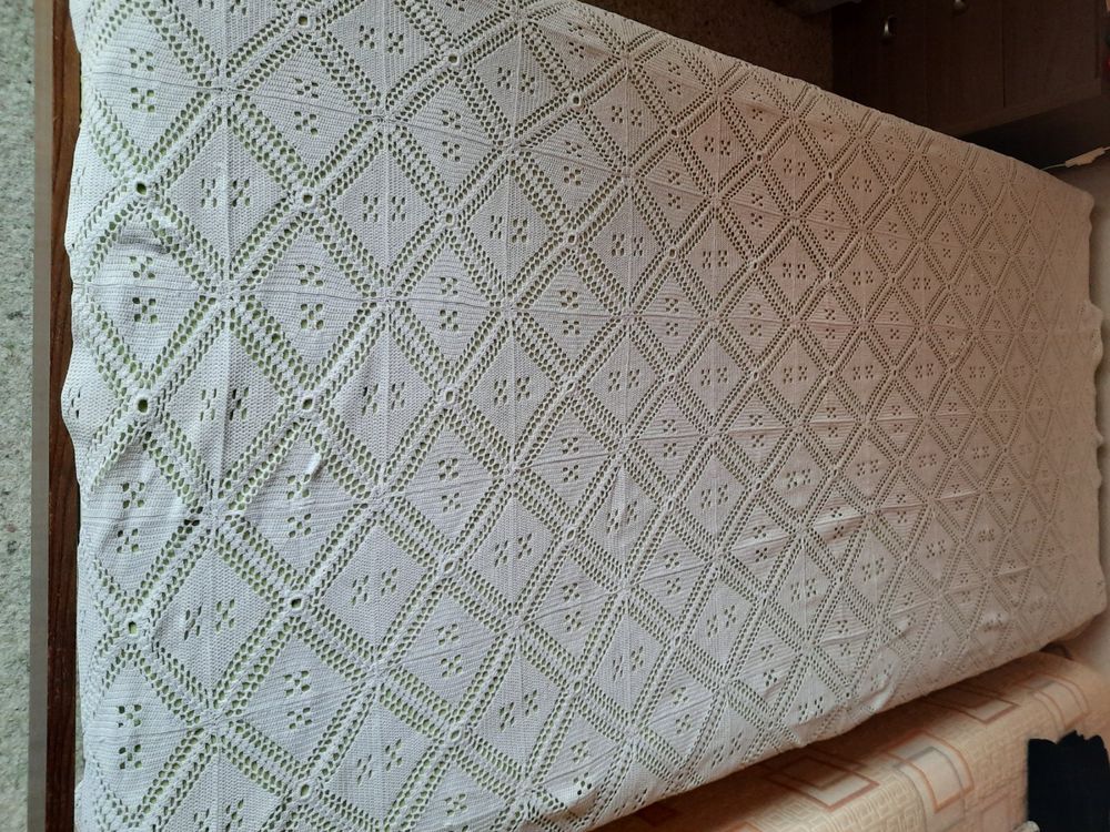 LINGE ANCIEN GRAND Couvre Lit Dentelle Au Filet PAON Central Brodé EUR