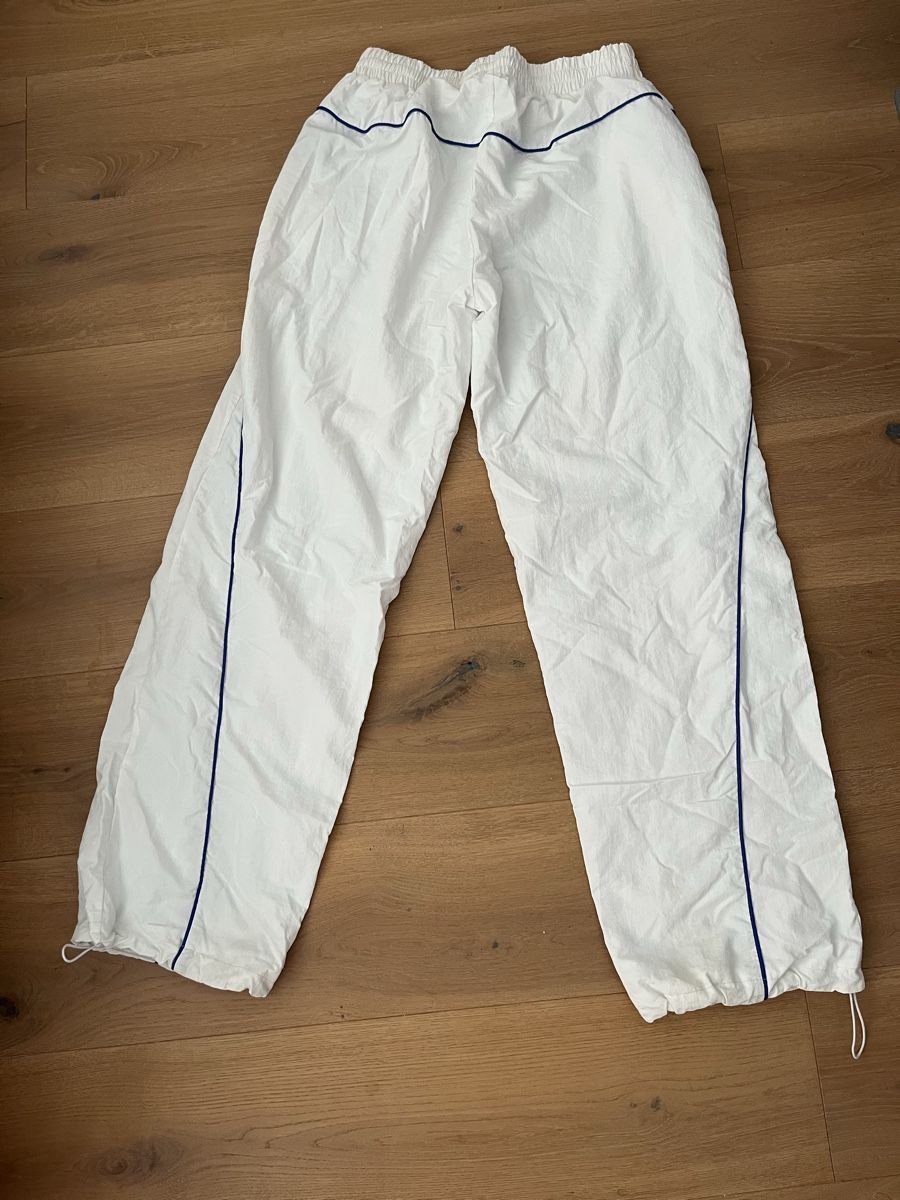 Hosen: Vicinity Trackpant (y2k) – Gebraucht aus Balzers von liv_wzl8 2