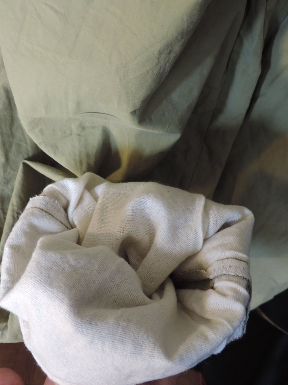 Hosen: pantalon vert kaki – Gebraucht aus Genève von Axelle333 9