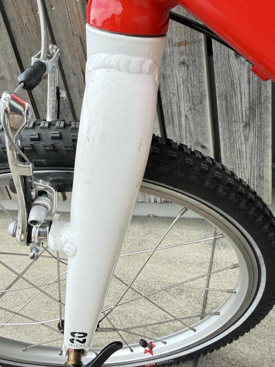 Woom Velos: Woom 4 rot – Gebraucht aus Rehetobel von B892ED 9
