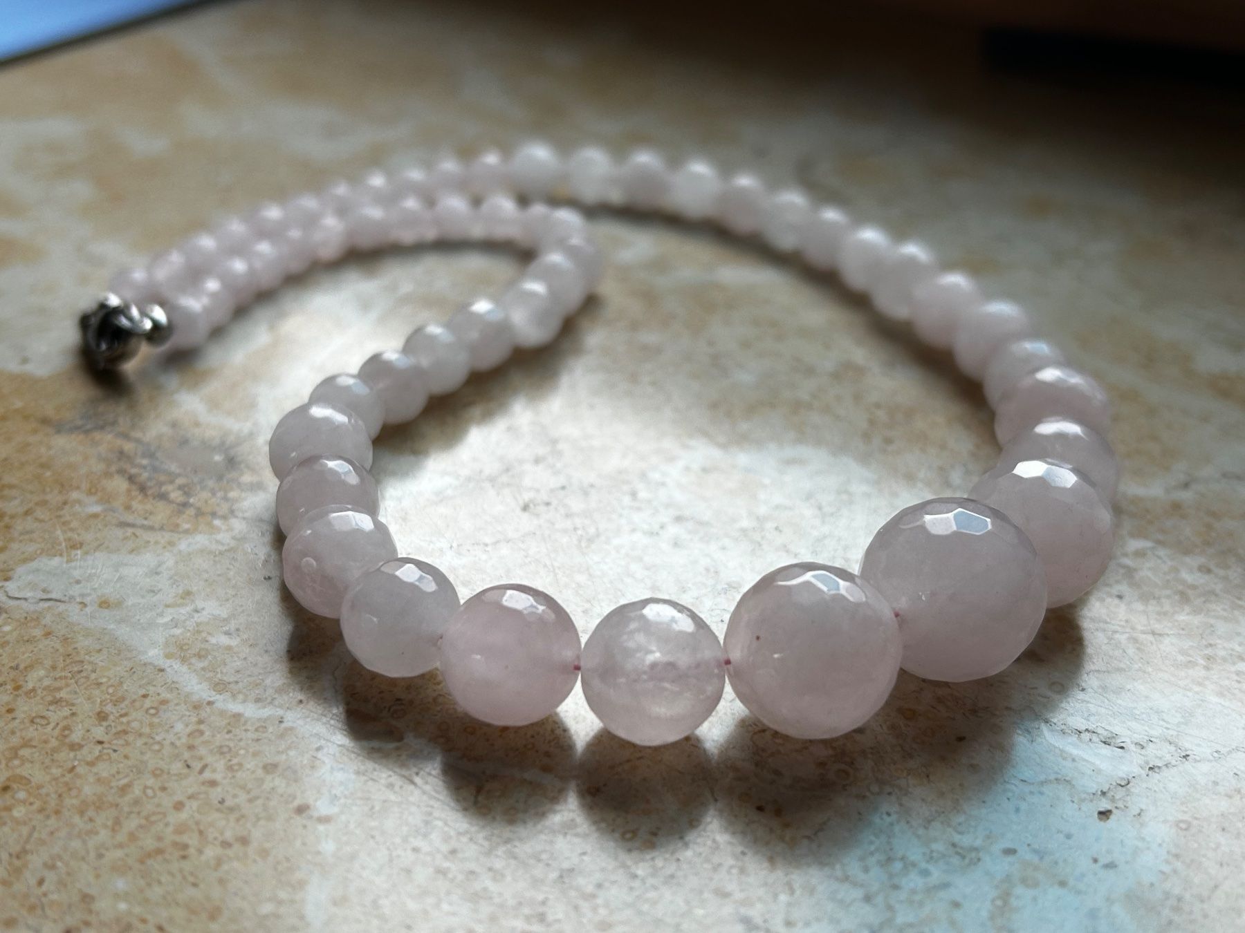 Catenine: Rosenquarz Kette, facettierte Perlen – Usato da Laufen venduto da Bellebellezza 5