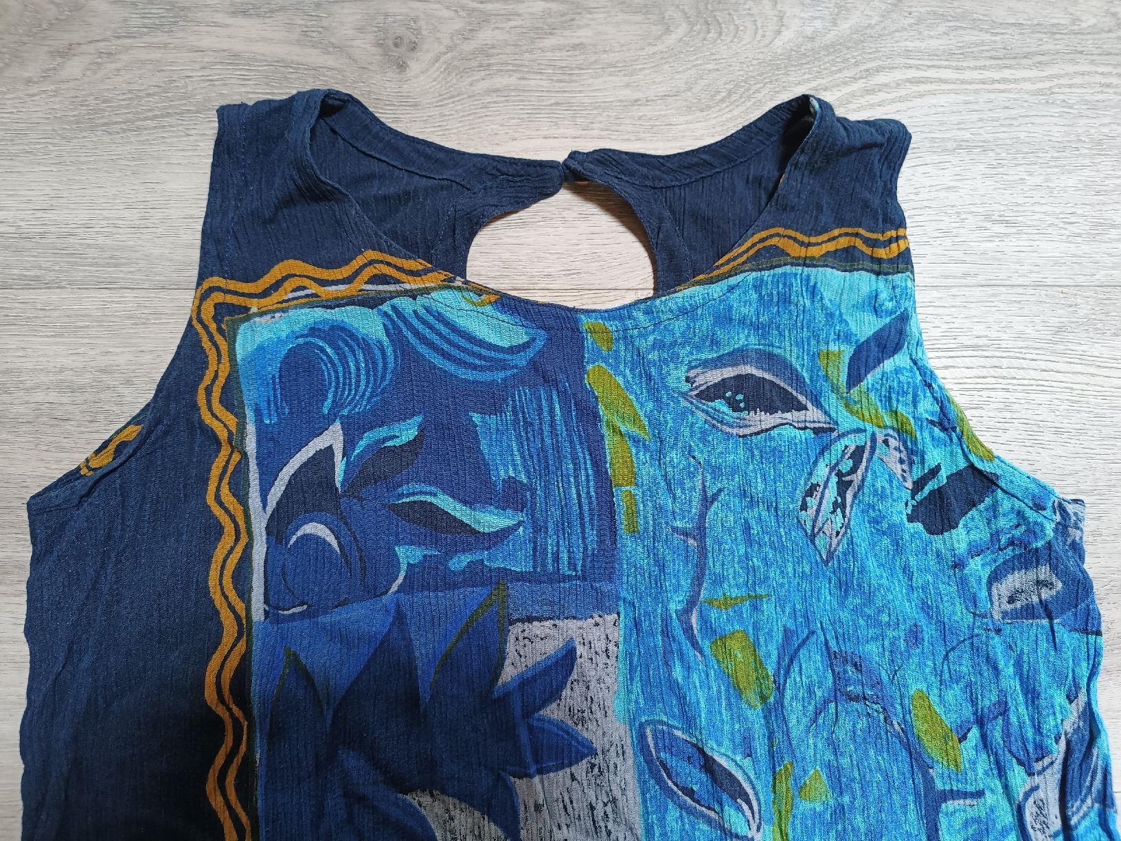 Tops: Farbiges Top L/XL – D'occasion à Bätterkinden par Elefantenzoo 1