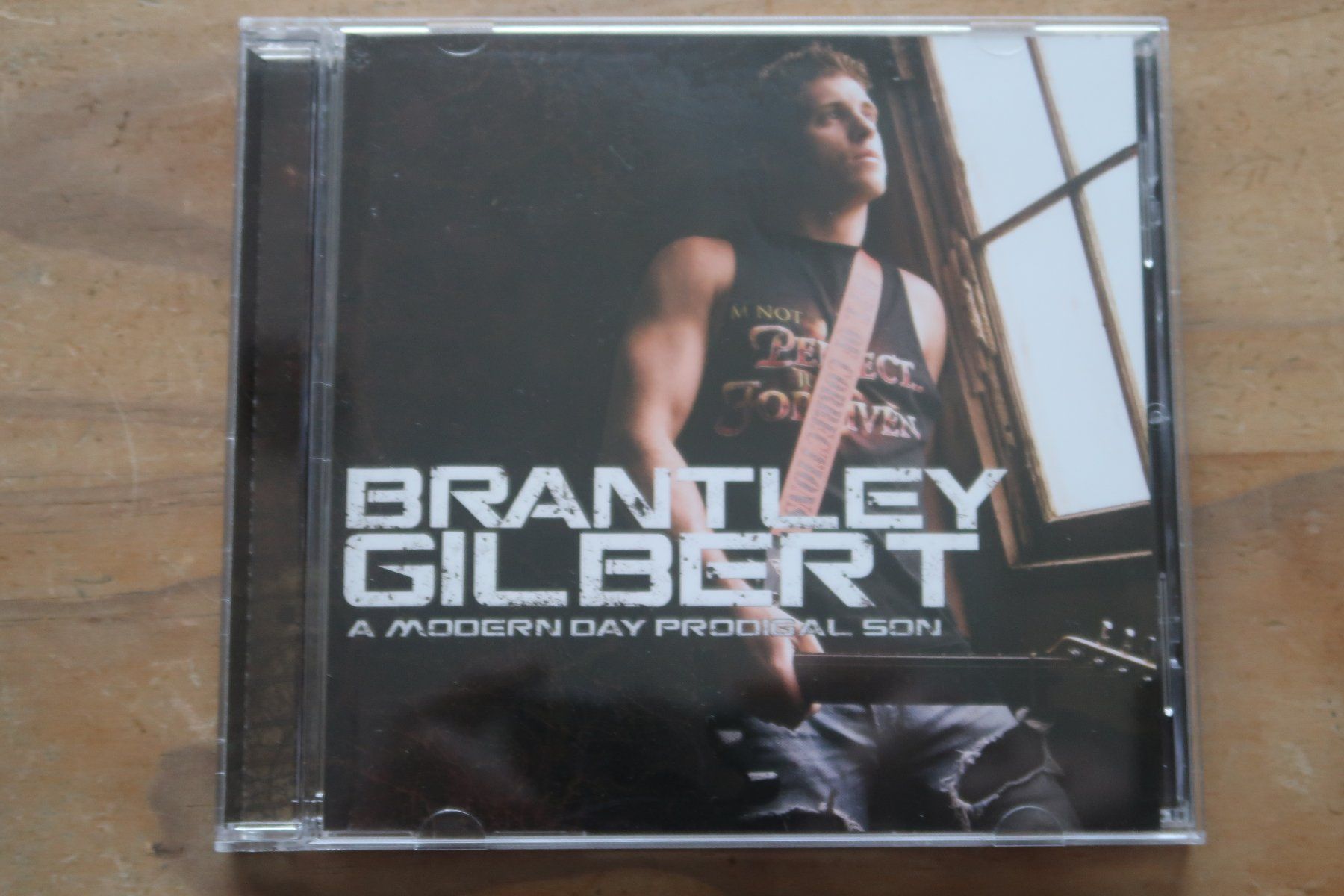 CDs: BRANTLEY GILBERT - A MODERN DAY PRODIGAL SON - CD – Gebraucht aus Basel von Patiscat